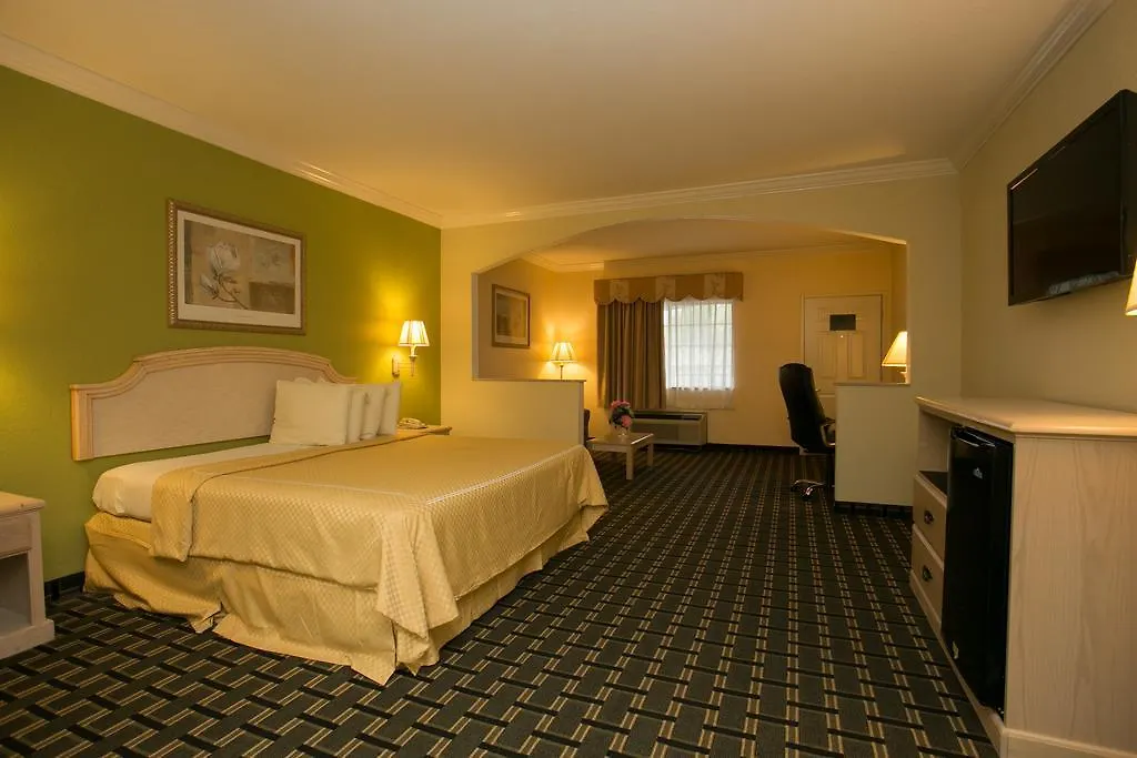 Memory Lane Inn & Suites Memphis Hotel